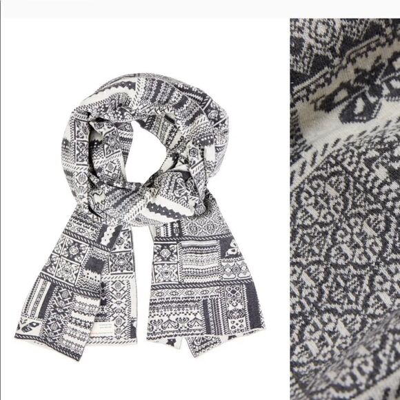 NWT Odd Molly Gray and White 2 Ply Scarf - Picture 6 of 6